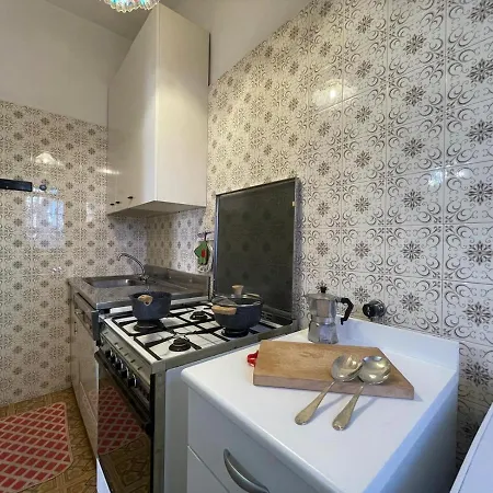 Appartamento [loano] Bilocale A 150 Metri Dal Mare Con Giardino *