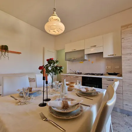 2 Locali - 100 Metri Dal Mare - Free Parking Apartment