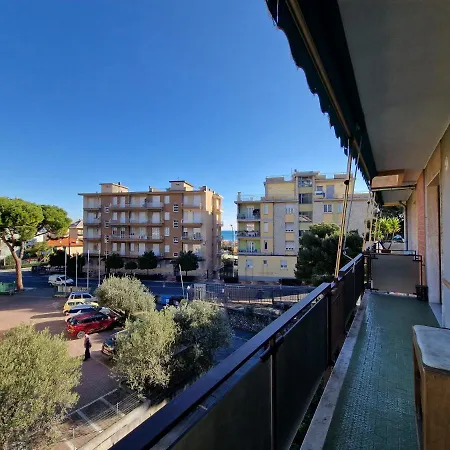 2 Locali - 100 Metri Dal Mare - Free Parking Apartment